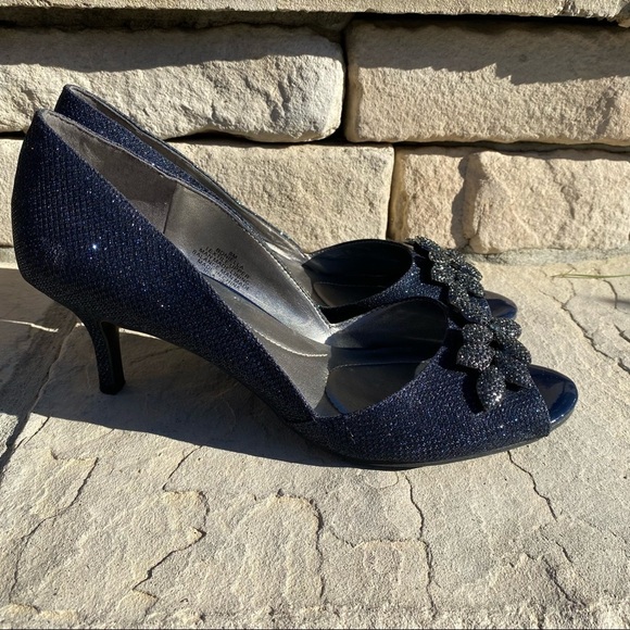 BANDOLINO NIELLA PUMP dark navy blue sparkly high heels Sz 8M - Picture 2 of 10